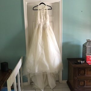 Vintage 1999 wedding dress pearl color